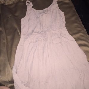 Short dress with knot detailed low back